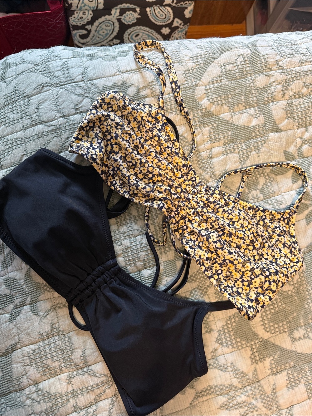 Old Navy Black & Yellow Floral Reversible Bikini Top
